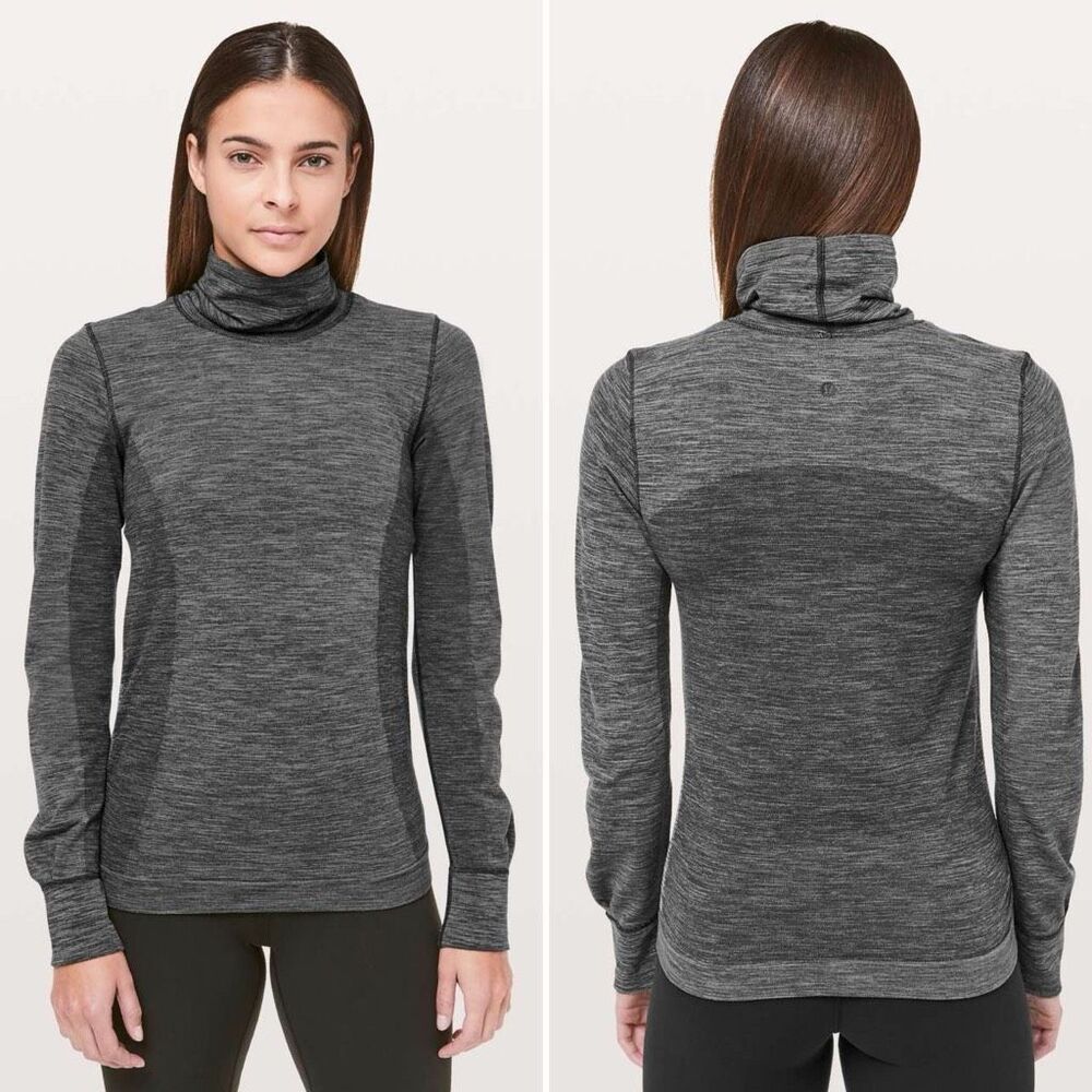 Lululemon Woolly Wonder Turtleneck in Black / White Size 6